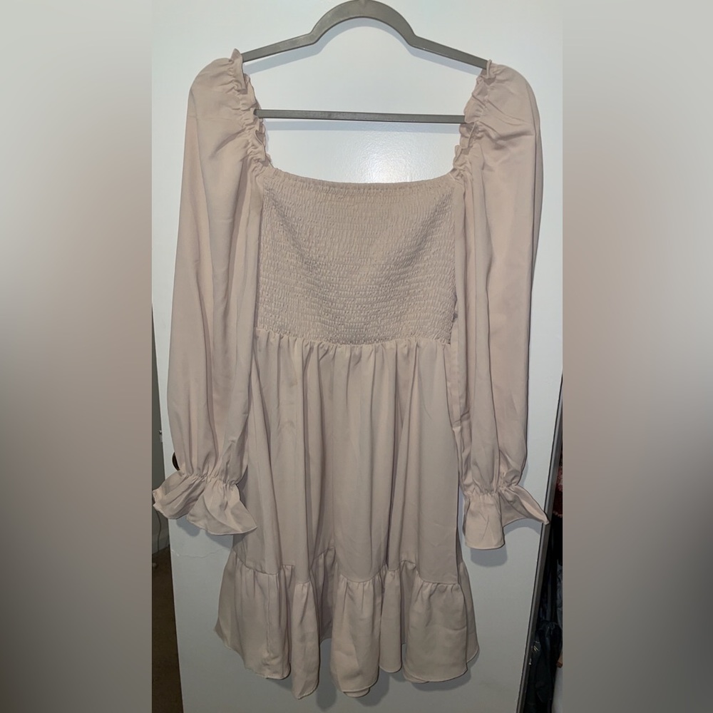 Champagne puffy sleeve short dress